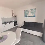 Apartment Providenca - - Close To *