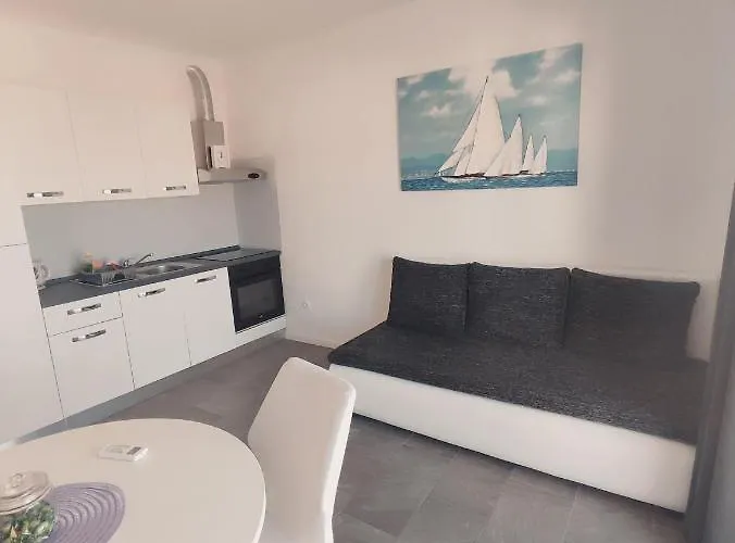 Apartment Providenca - - Close To *