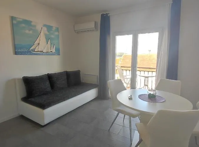 Apartment Providenca - - Close To Trogir