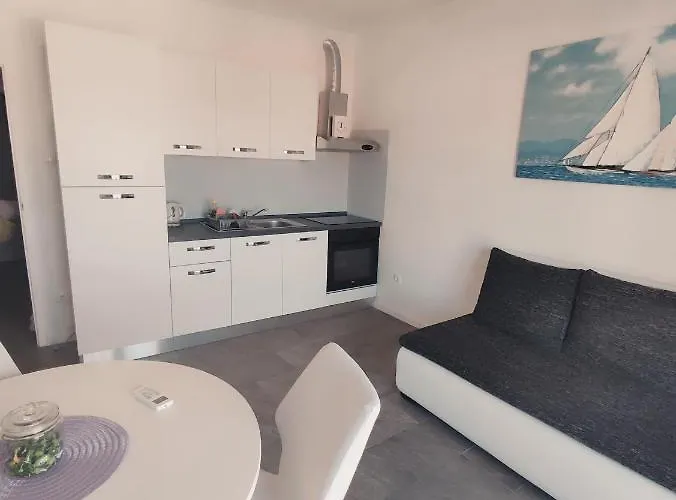 Providenca - - Close To Apartment Trogir